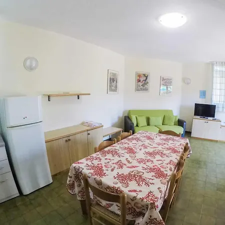 Lägenhetshotell Serra Degli 2 3*