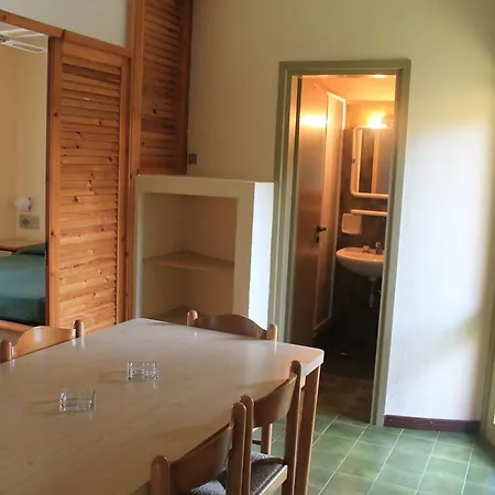 Lägenhetshotell Serra Degli 2 3*