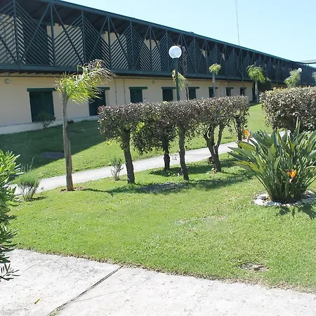 Serra Degli 2 Aparthotel Alimini